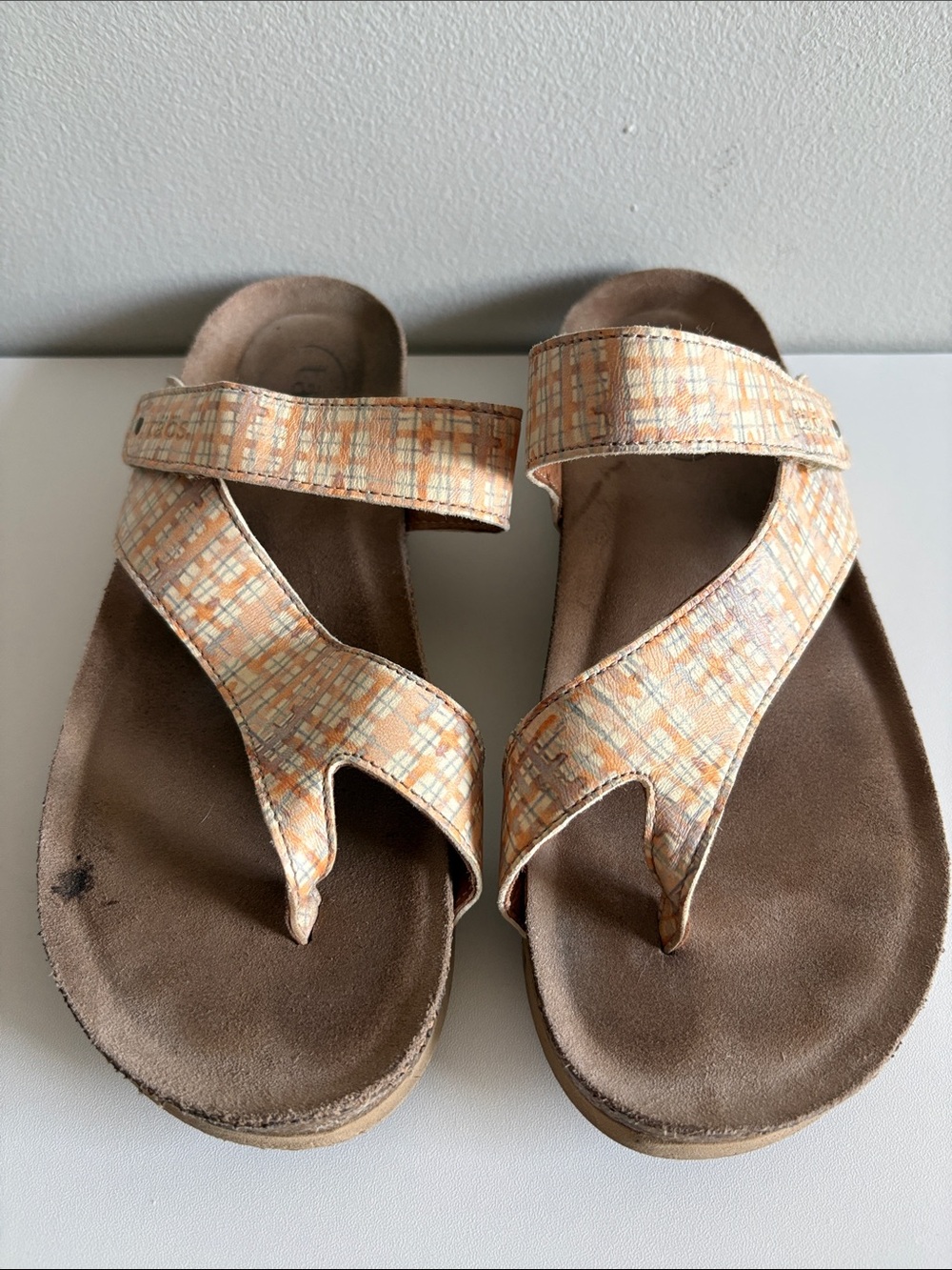 Taos Leather Adjustable Thong Sandals Plaid Print Comfort EU 40 US 9-9.5
